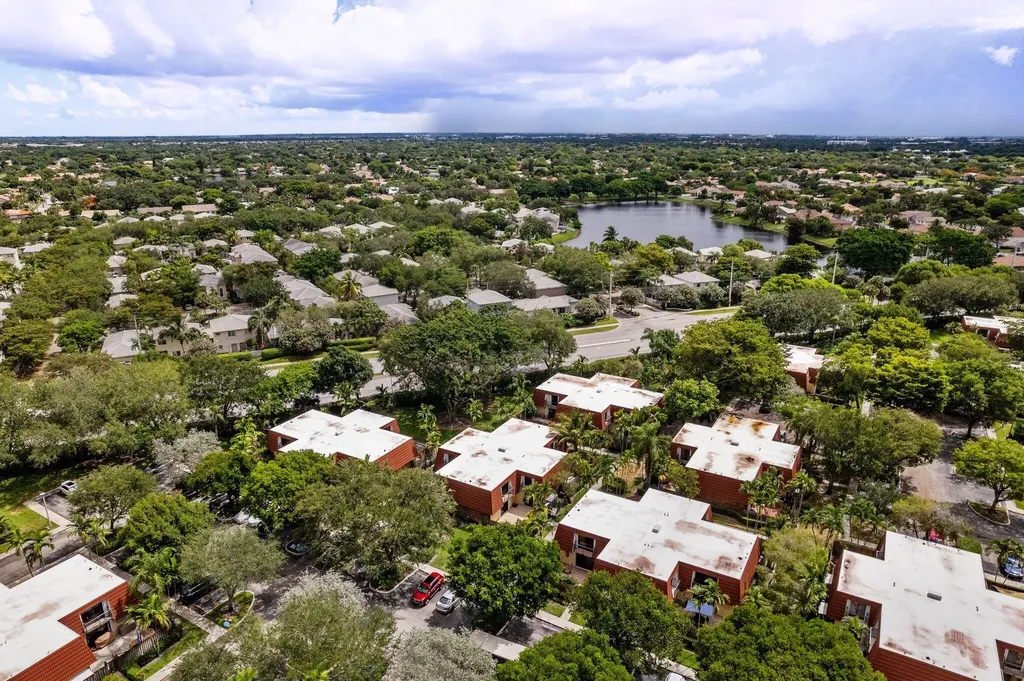 730 NW 99th Circle Plantation FL 33324
