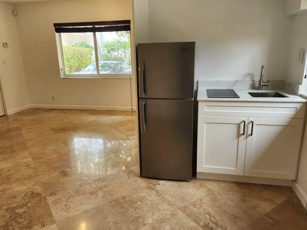 5748 NE 27th Avenue Fort Lauderdale FL 33308