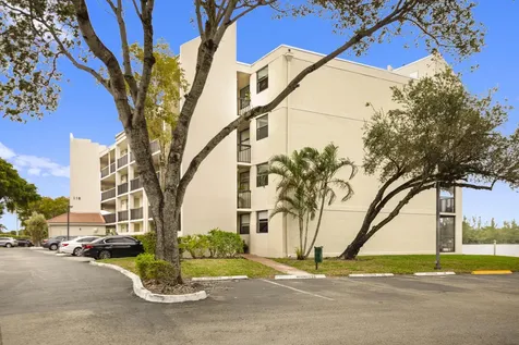 118 Lake Emerald Drive Oakland Park FL 33309