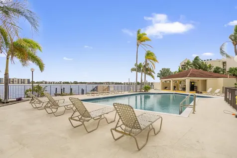 118 Lake Emerald Drive Oakland Park FL 33309