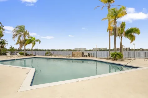118 Lake Emerald Drive Oakland Park FL 33309
