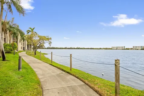 118 Lake Emerald Drive Oakland Park FL 33309