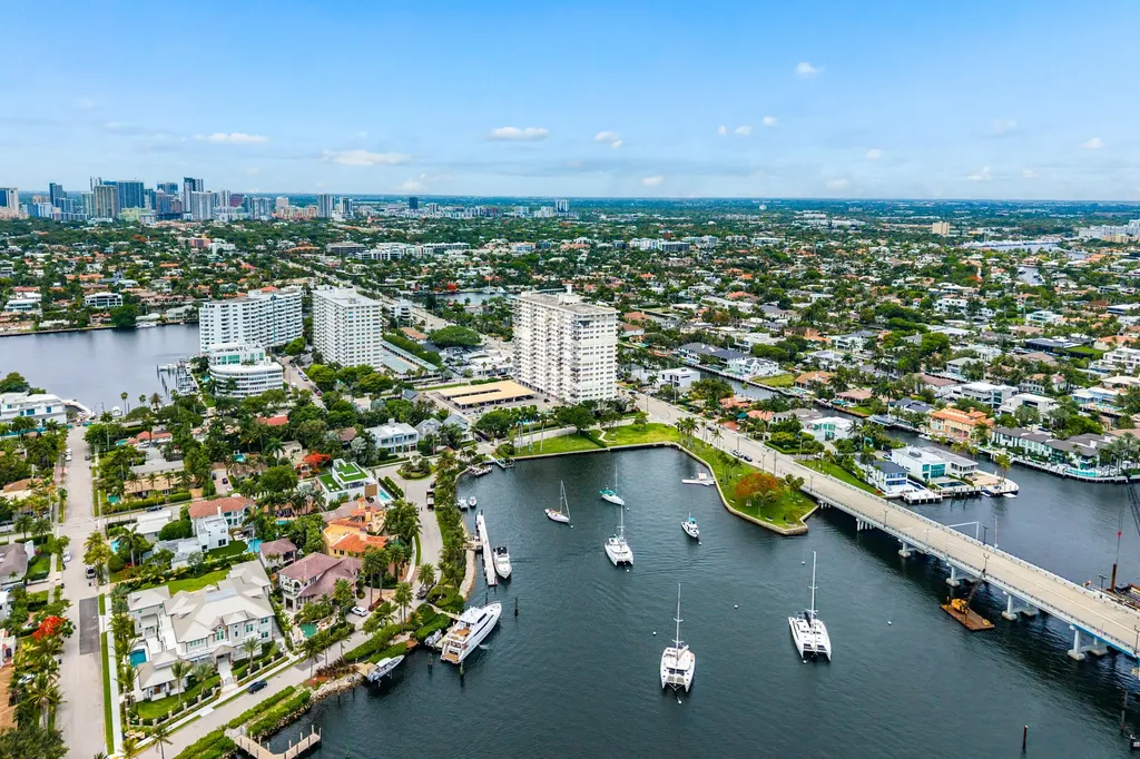 2500 E Las Olas Boulevard Fort Lauderdale FL 33301