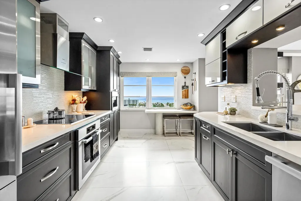 2500 E Las Olas Boulevard Fort Lauderdale FL 33301