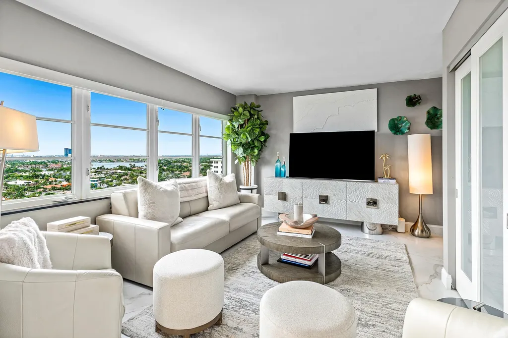 2500 E Las Olas Boulevard Fort Lauderdale FL 33301