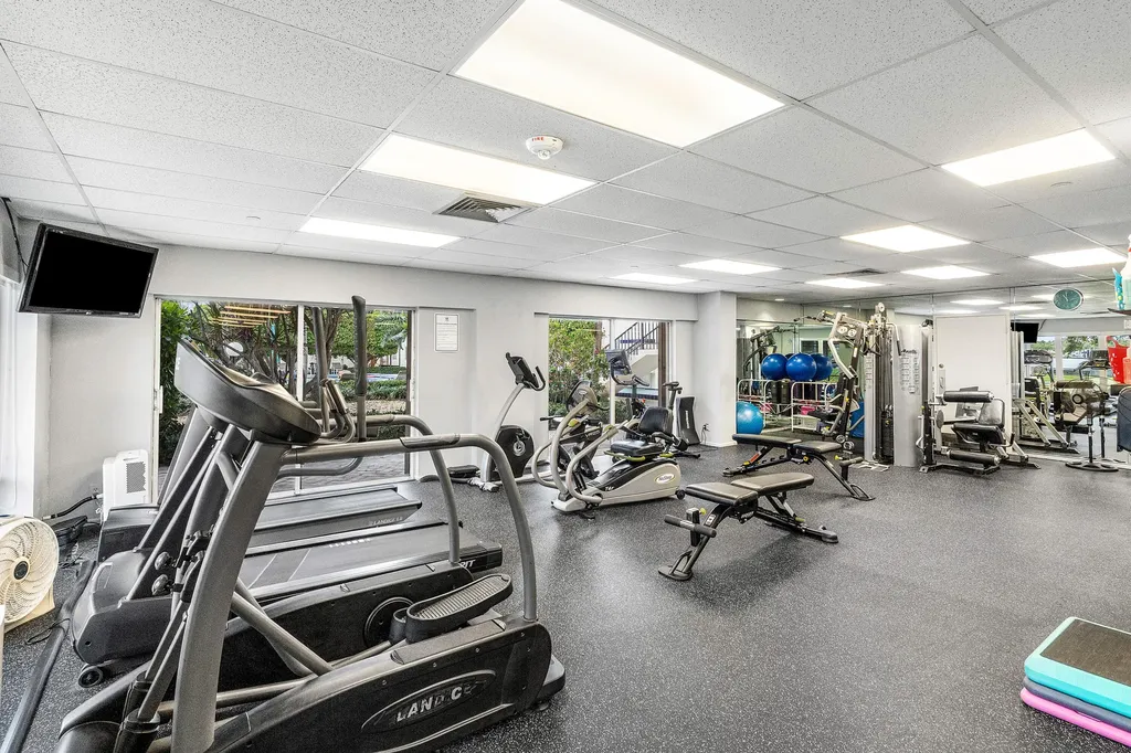 2500 E Las Olas Boulevard Fort Lauderdale FL 33301