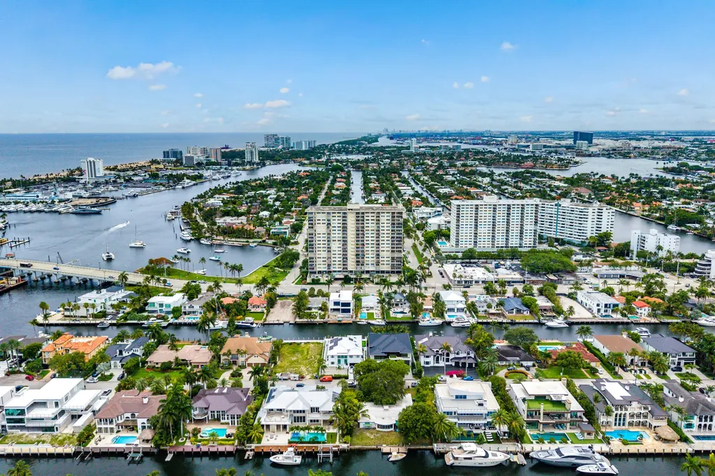 2500 E Las Olas Boulevard Fort Lauderdale FL 33301
