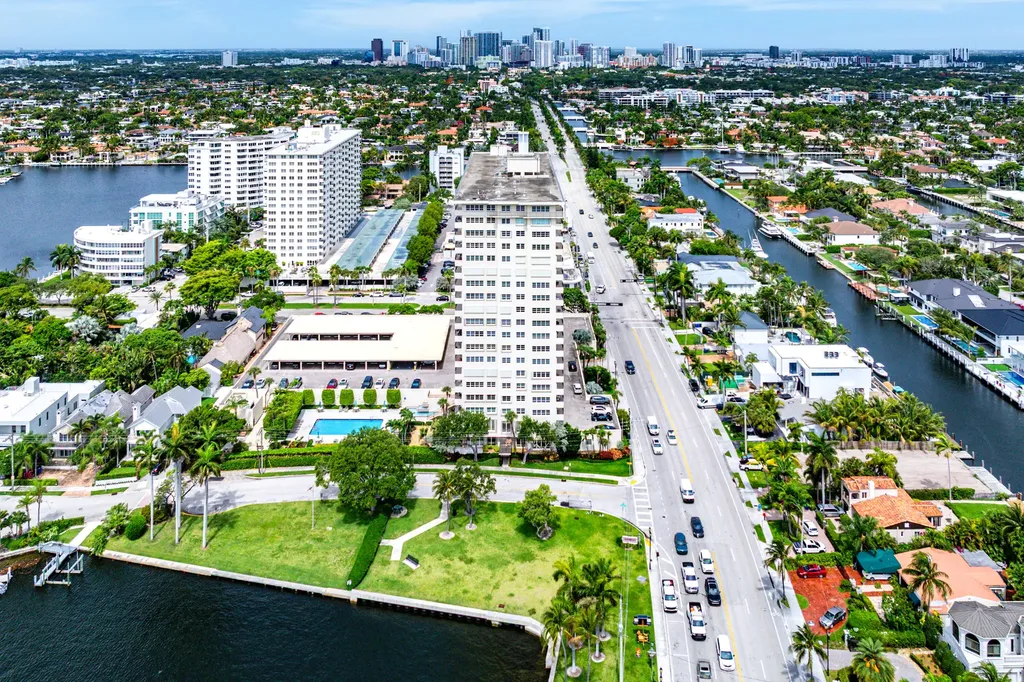 2500 E Las Olas Boulevard Fort Lauderdale FL 33301