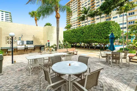 2500 E Las Olas Boulevard Fort Lauderdale FL 33301