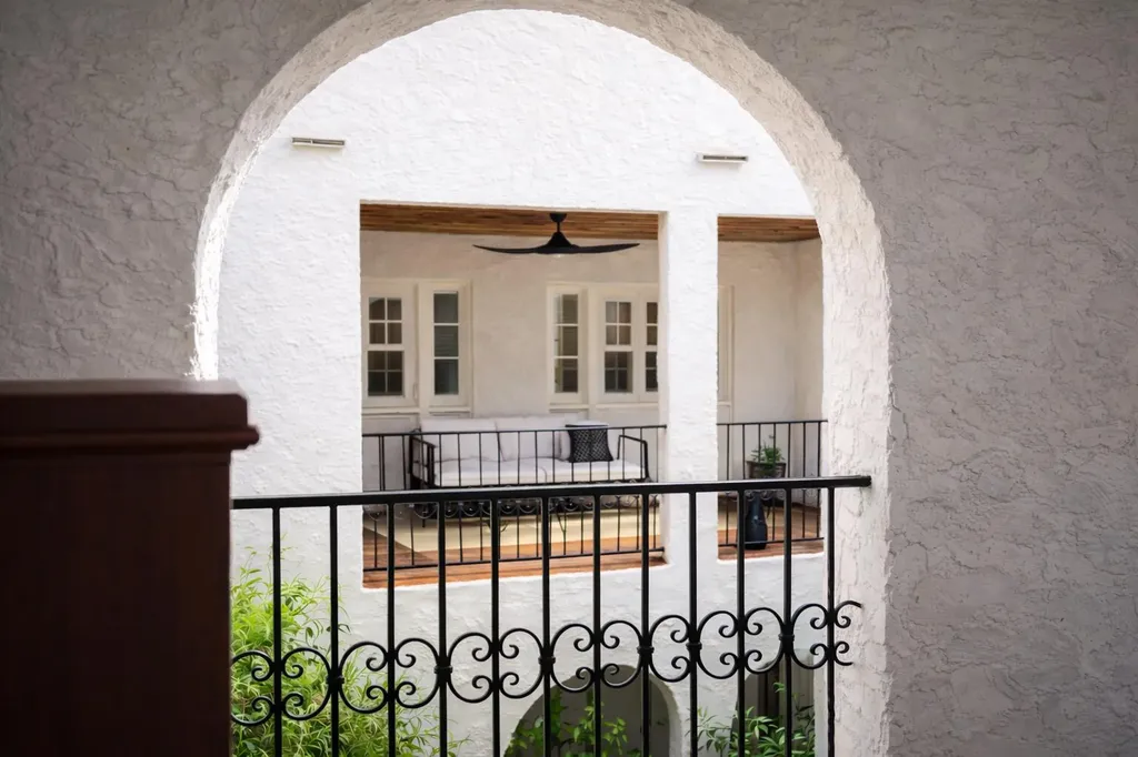184 Sunset Avenue Palm Beach FL 33480