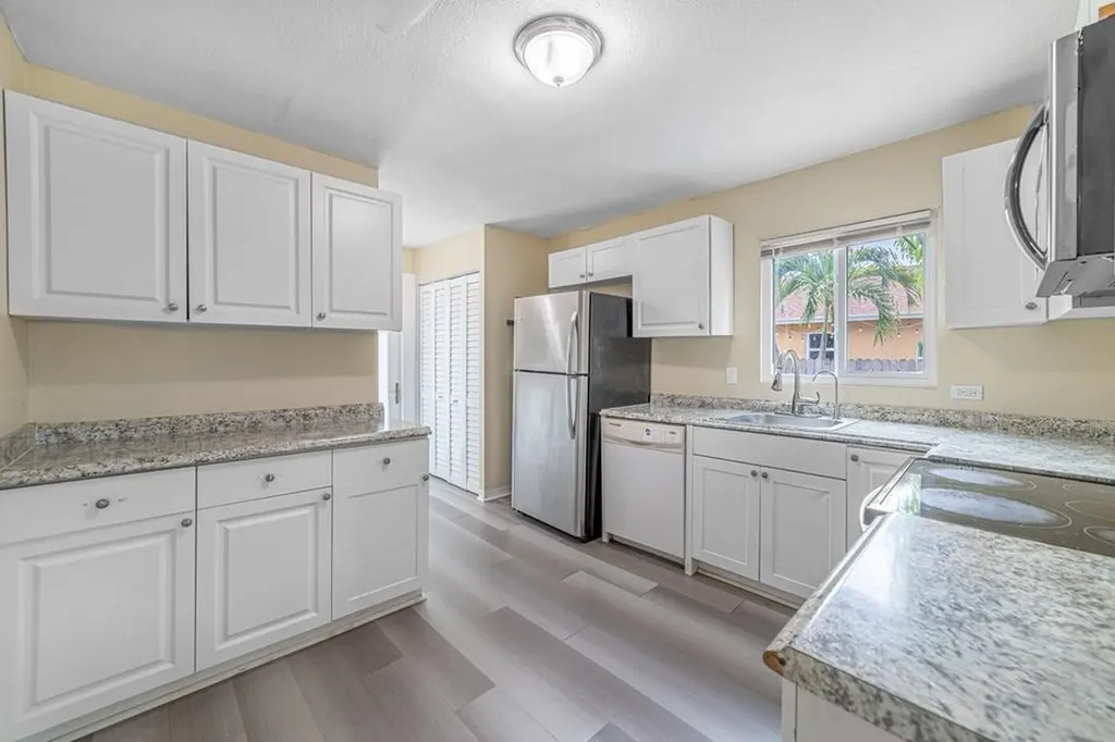 516 Nathan Hale Road West Palm Beach FL 33405