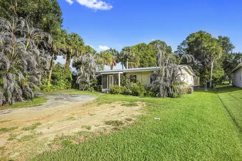 203 E Easy Street Fort Pierce FL 34982