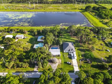 203 E Easy Street Fort Pierce FL 34982