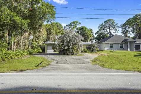 203 E Easy Street Fort Pierce FL 34982