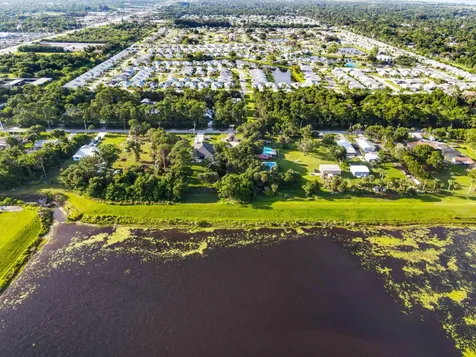 203 E Easy Street Fort Pierce FL 34982