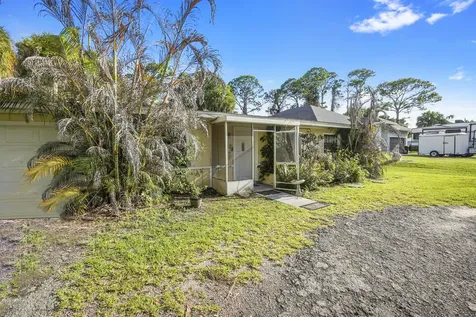 203 E Easy Street Fort Pierce FL 34982