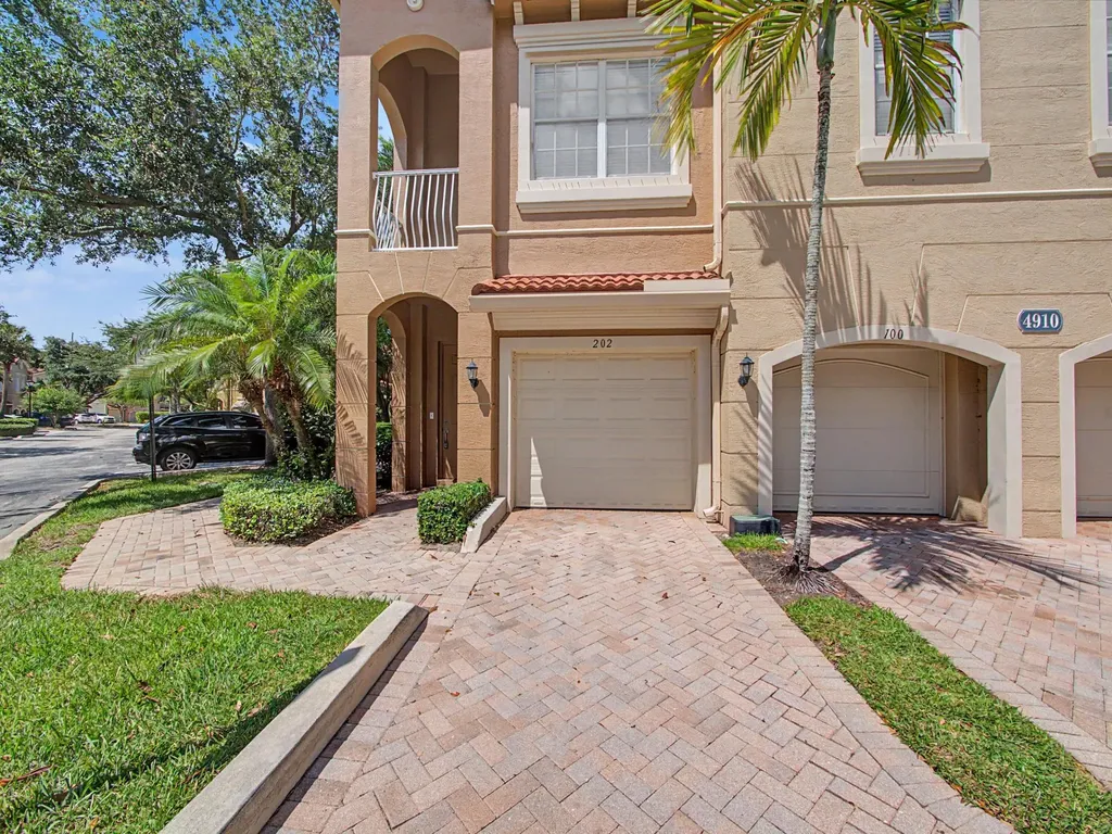 4910 Bonsai Circle Palm Beach Gardens FL 33418