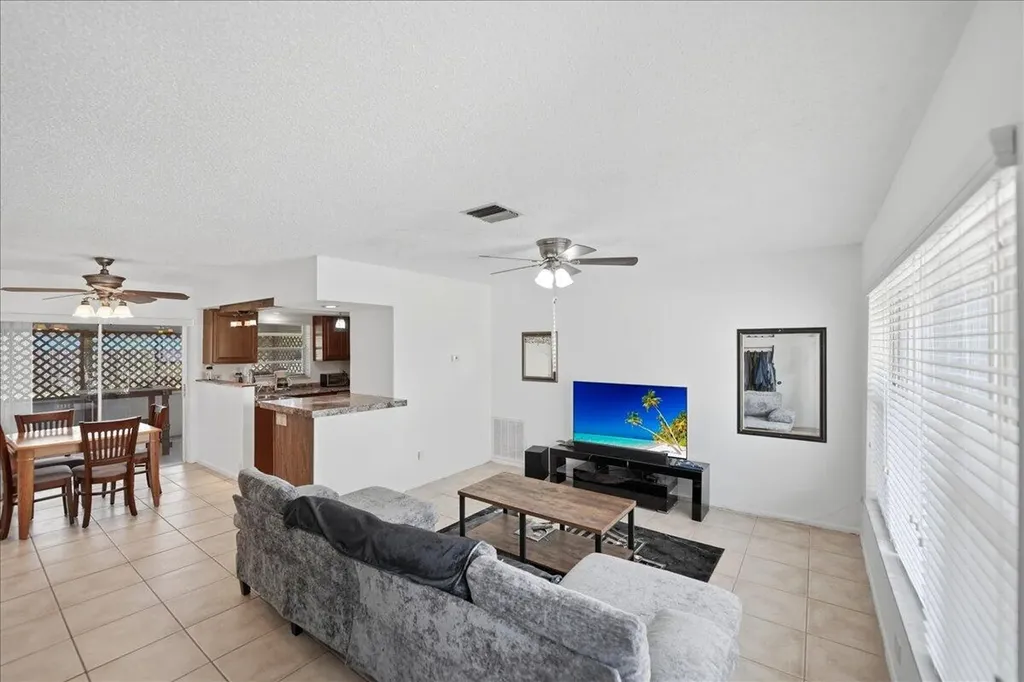 107 SE Selva Court Port St Lucie FL 34983