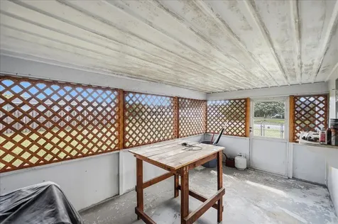 107 SE Selva Court Port St Lucie FL 34983