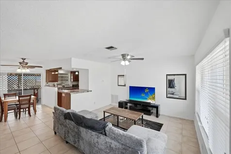 107 SE Selva Court Port St Lucie FL 34983