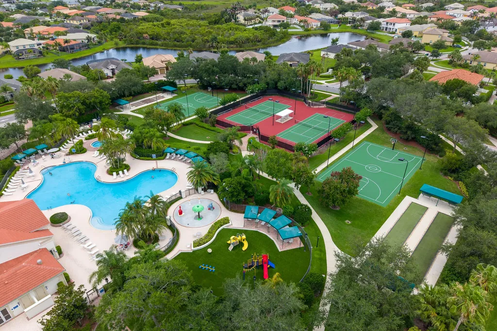 12784 SW Lake Fern Port St Lucie FL 34987