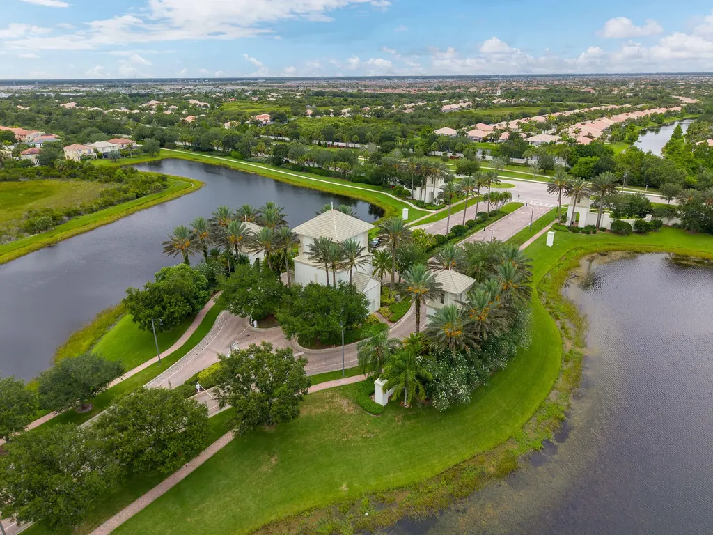 12784 SW Lake Fern Port St Lucie FL 34987