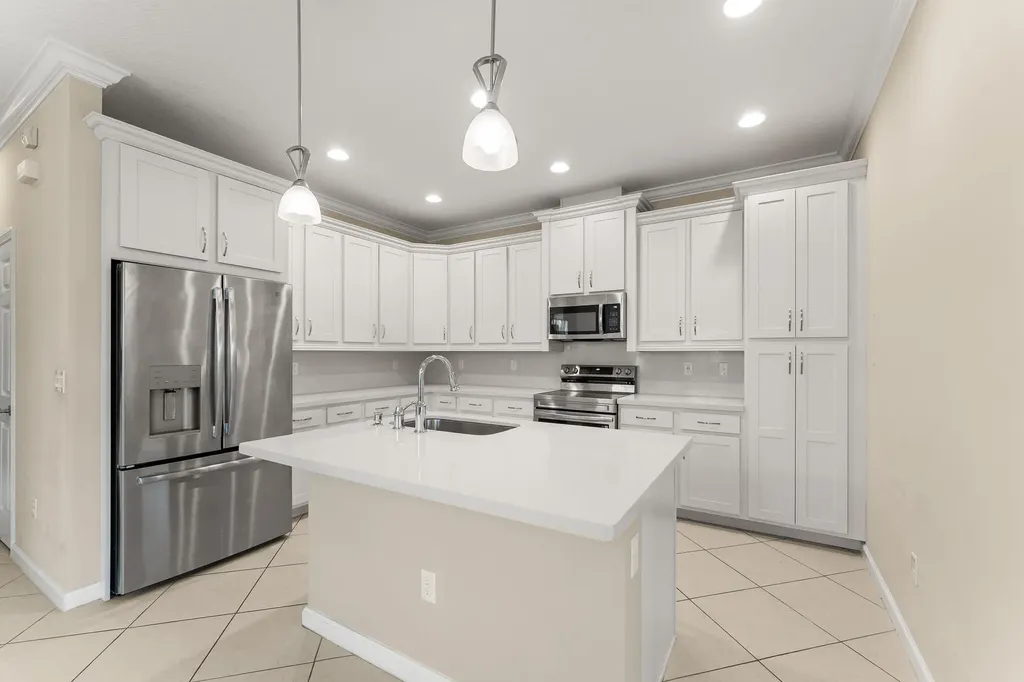 12784 SW Lake Fern Port St Lucie FL 34987