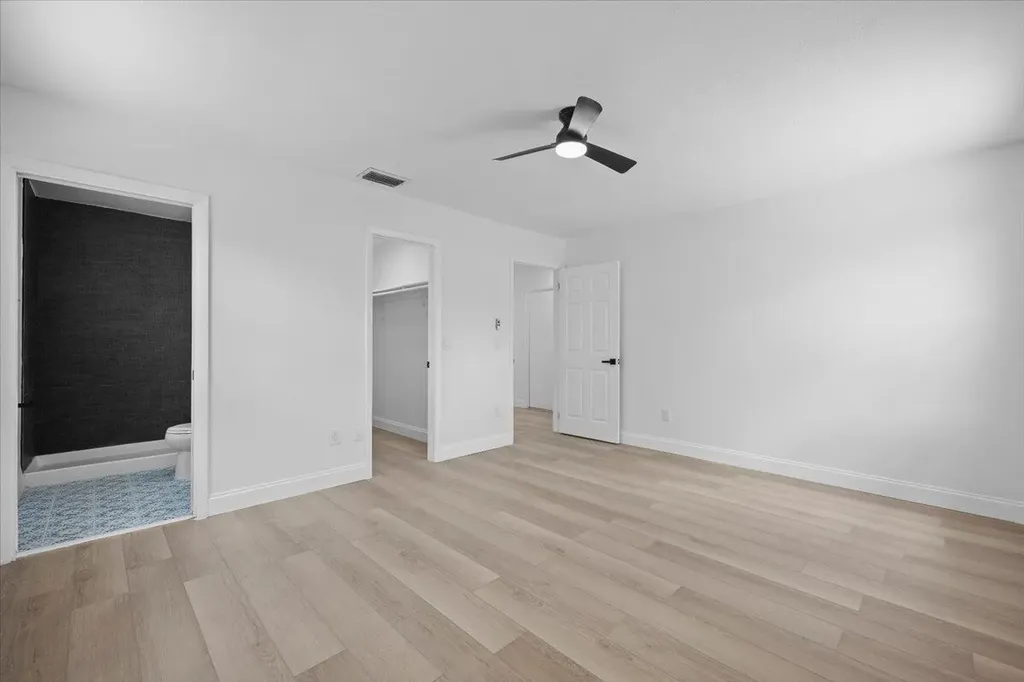 5082 Dalewood Lane Lake Worth FL 33467