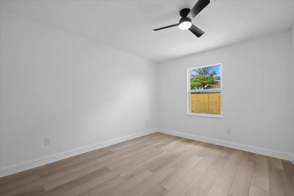 5082 Dalewood Lane Lake Worth FL 33467