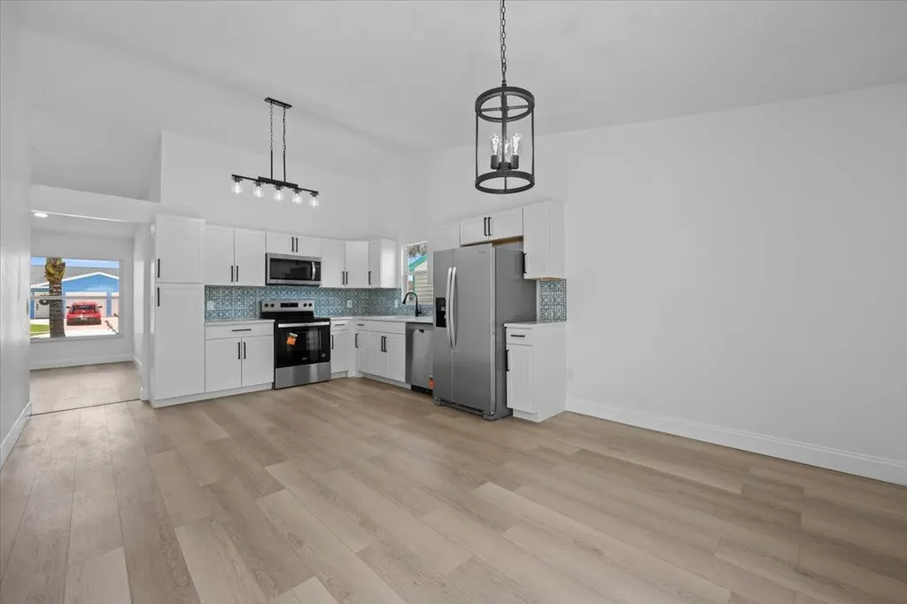 5082 Dalewood Lane Lake Worth FL 33467