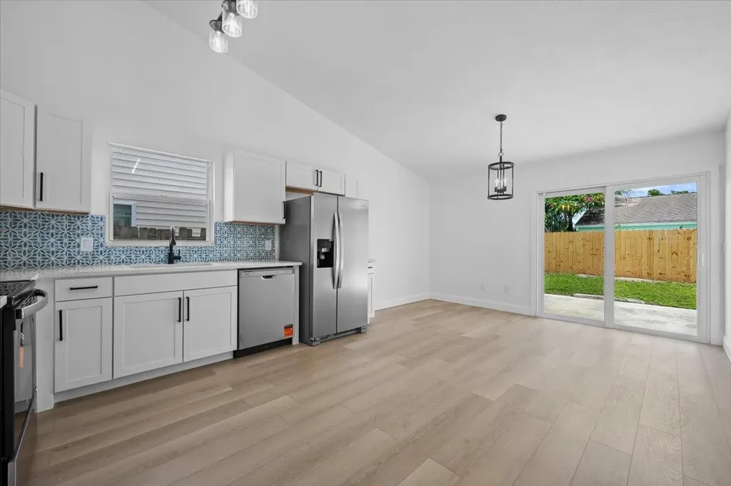 5082 Dalewood Lane Lake Worth FL 33467