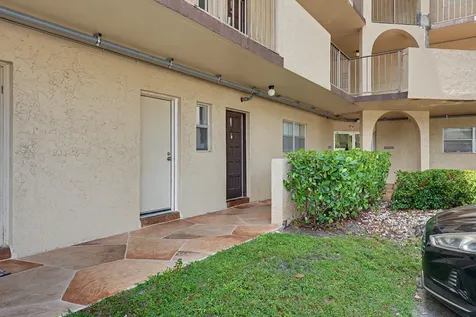 6061 N Falls Circle Lauderhill FL 33319