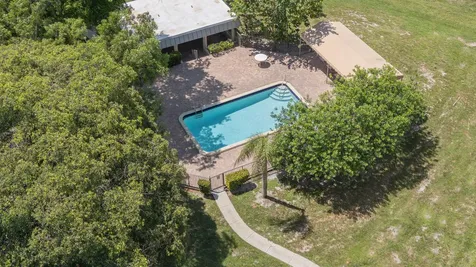 6061 N Falls Circle Lauderhill FL 33319