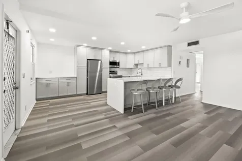 4047 Lincoln Boca Raton FL 33434