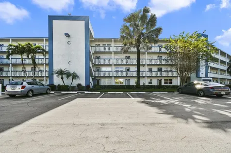 4047 Lincoln Boca Raton FL 33434