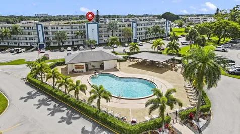 4047 Lincoln Boca Raton FL 33434