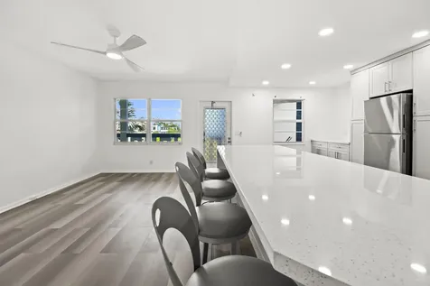 4047 Lincoln Boca Raton FL 33434