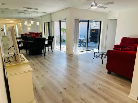 3953 Cocoplum Circle Coconut Creek FL 33063