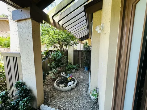 3953 Cocoplum Circle Coconut Creek FL 33063