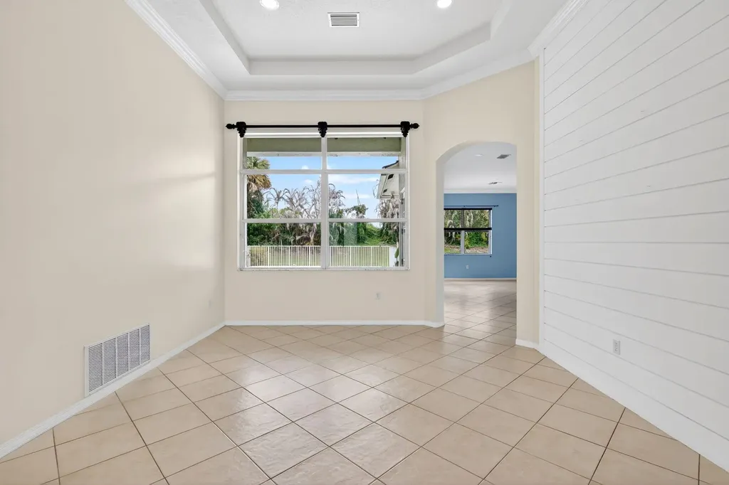505 SW Lake Manatee Way Port St Lucie FL 34986