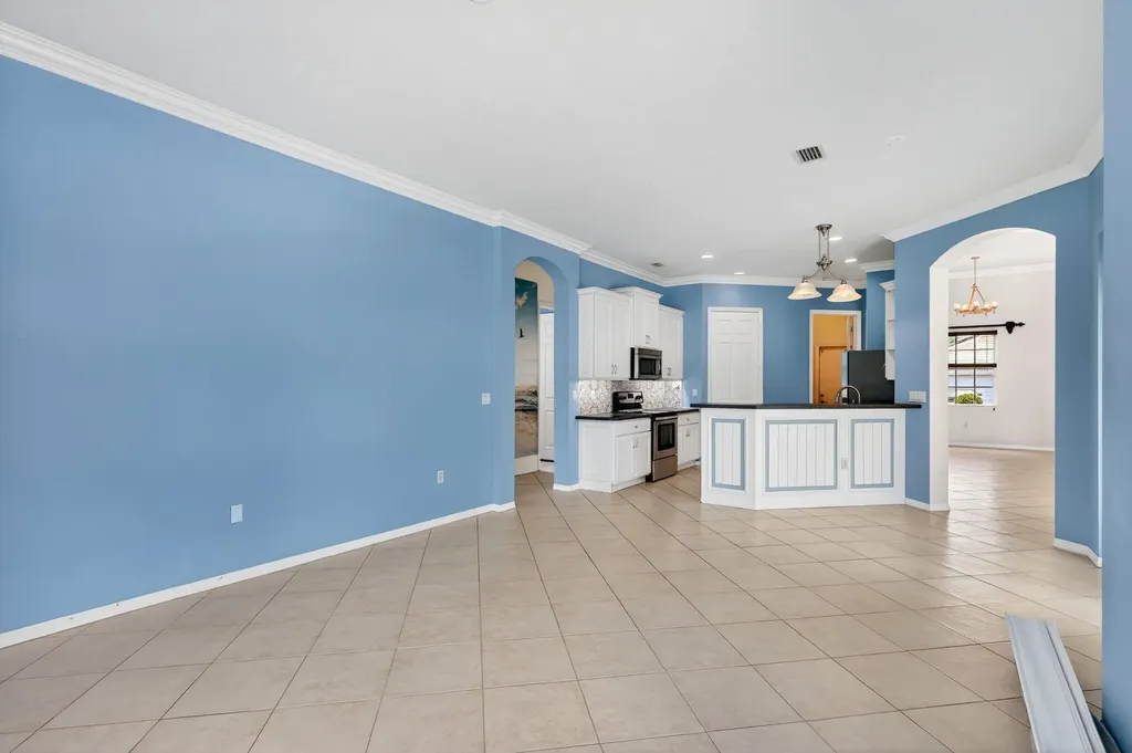 505 SW Lake Manatee Way Port St Lucie FL 34986