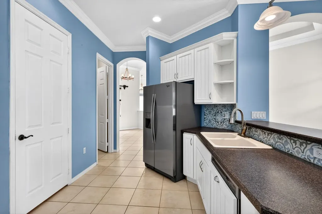 505 SW Lake Manatee Way Port St Lucie FL 34986