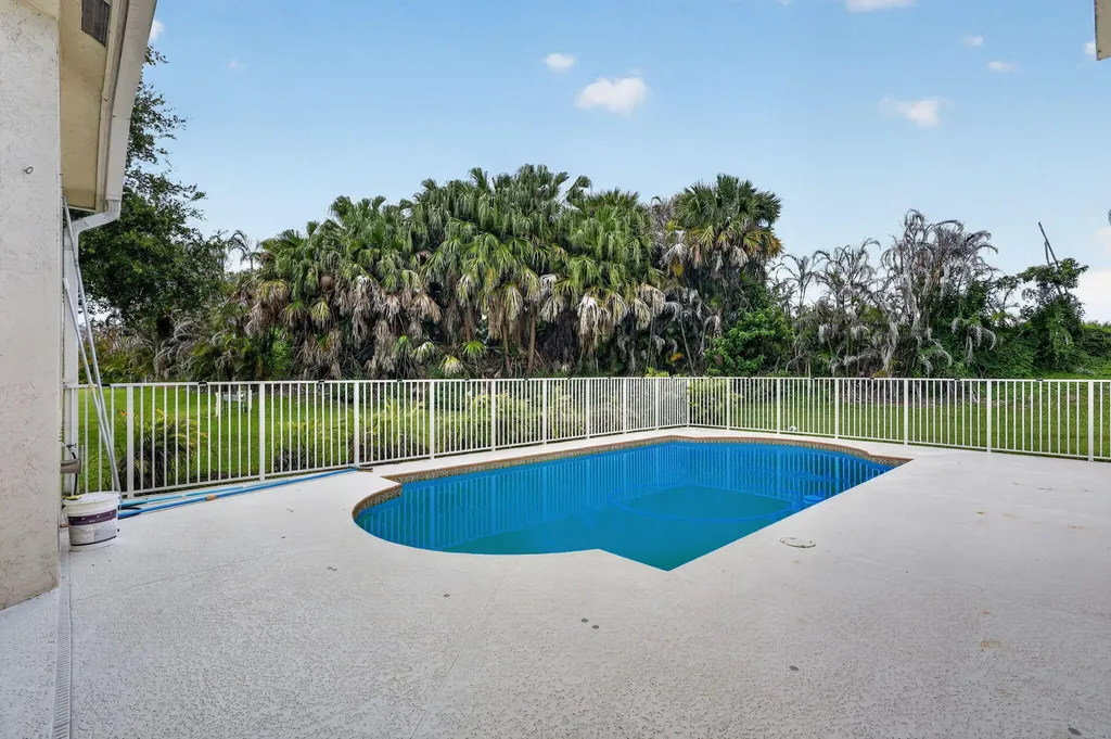 505 SW Lake Manatee Way Port St Lucie FL 34986