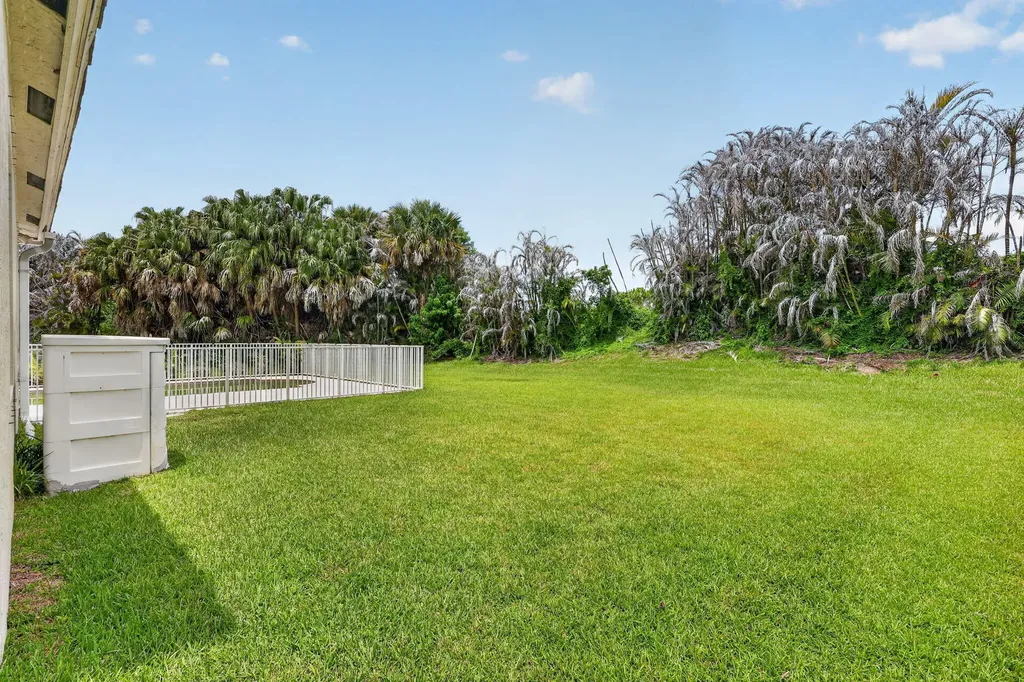 505 SW Lake Manatee Way Port St Lucie FL 34986