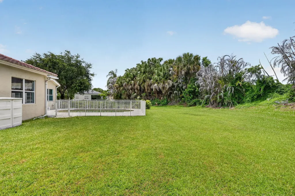 505 SW Lake Manatee Way Port St Lucie FL 34986
