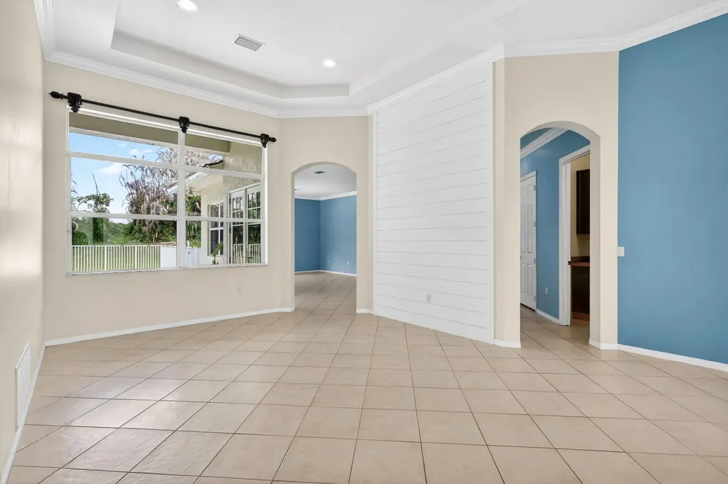 505 SW Lake Manatee Way Port St Lucie FL 34986