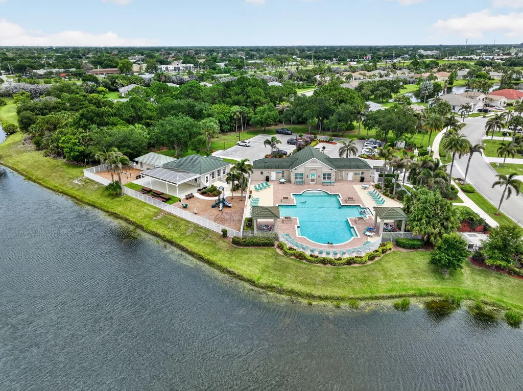 505 SW Lake Manatee Way Port St Lucie FL 34986