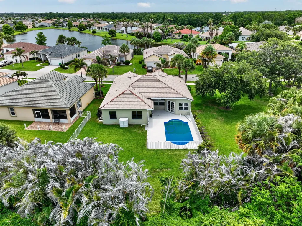 505 SW Lake Manatee Way Port St Lucie FL 34986