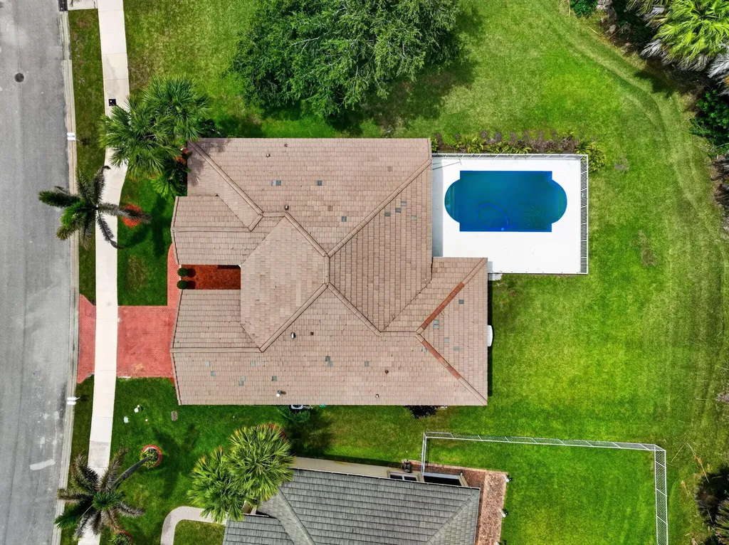 505 SW Lake Manatee Way Port St Lucie FL 34986