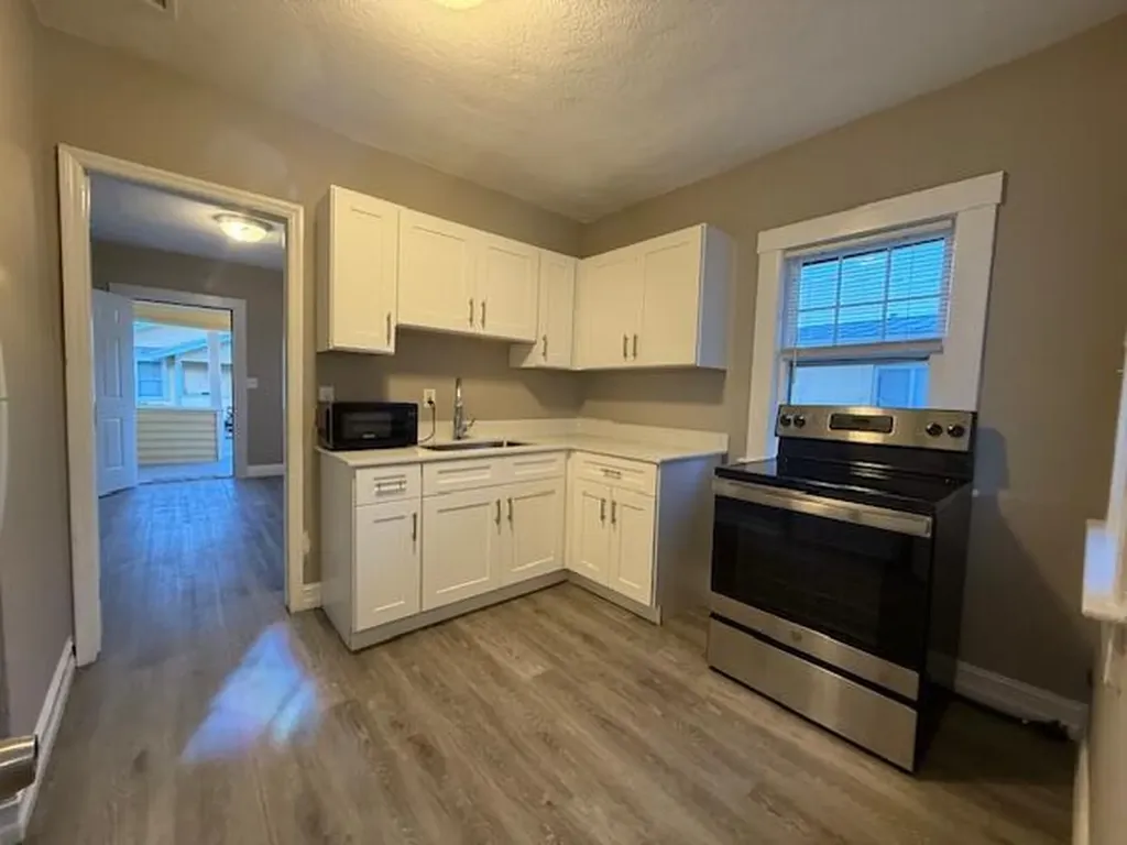 400 Metcalf Court West Palm Beach FL 33407
